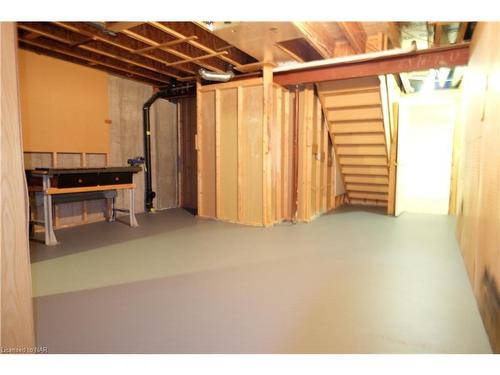 1-605 Welland Avenue, St. Catharines, ON - Indoor Photo Showing Basement