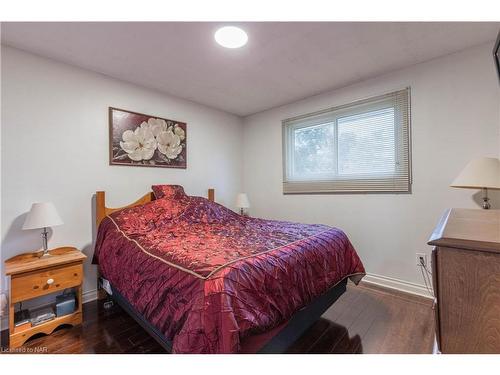 105 Rockwood Avenue, St. Catharines, ON - Indoor Photo Showing Bedroom