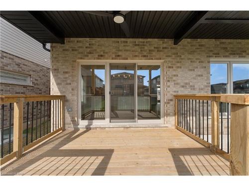 7346 Sherrilee Crescent, Niagara Falls, ON - Outdoor With Deck Patio Veranda With Exterior