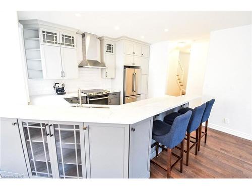 6 Gertrude Street, St. Catharines, ON - Indoor Photo Showing Kitchen