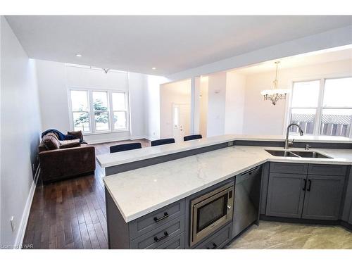 6 Gertrude Street, St. Catharines, ON - Indoor Photo Showing Kitchen With Double Sink