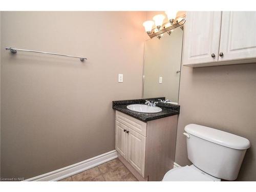 6 Gertrude Street, St. Catharines, ON - Indoor Photo Showing Bathroom