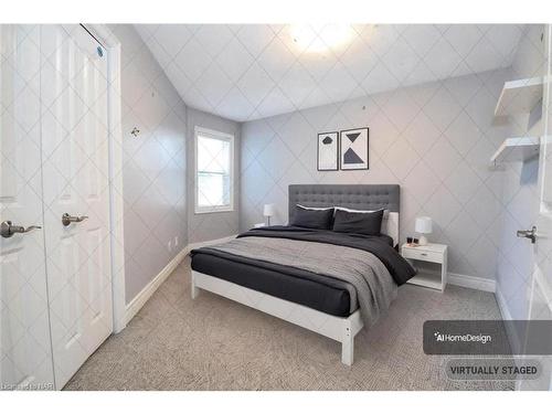 6 Gertrude Street, St. Catharines, ON - Indoor Photo Showing Bedroom