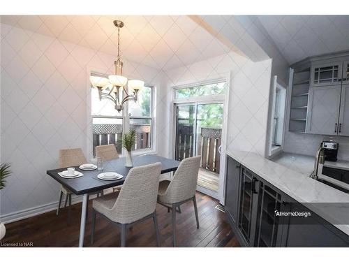 6 Gertrude Street, St. Catharines, ON - Indoor Photo Showing Dining Room