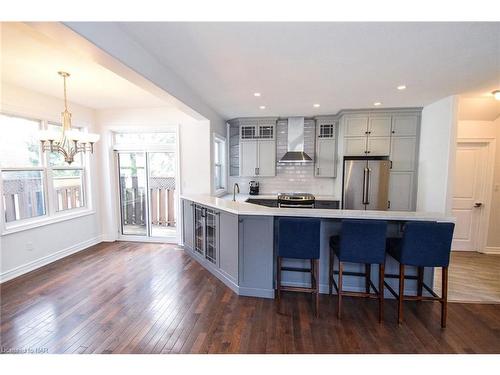 6 Gertrude Street, St. Catharines, ON - Indoor Photo Showing Kitchen With Upgraded Kitchen