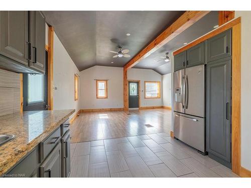 72 Wellington Street, Port Colborne, ON - Indoor Photo Showing Kitchen