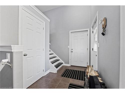 423 Deere Street Street, Welland, ON - Indoor Photo Showing Other Room