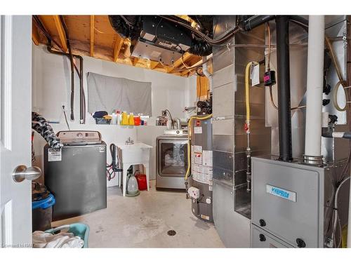 423 Deere Street Street, Welland, ON - Indoor Photo Showing Basement