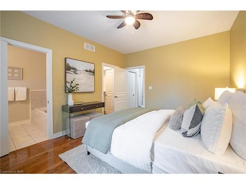 8-27 Parnell Road, St. Catharines, ON - Indoor Photo Showing Bedroom