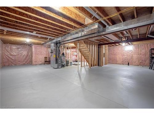 8-27 Parnell Road, St. Catharines, ON - Indoor Photo Showing Basement