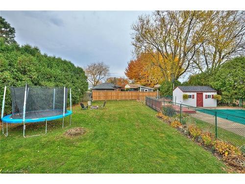 3283 Kenwood Court, Niagara Falls, ON - Outdoor With Backyard