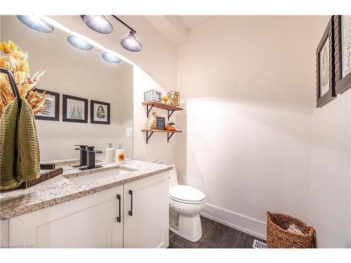 80 Willson Crossing, Fonthill, ON - Indoor Photo Showing Bathroom