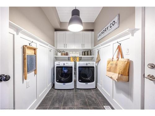 80 Willson Crossing, Fonthill, ON - Indoor Photo Showing Laundry Room