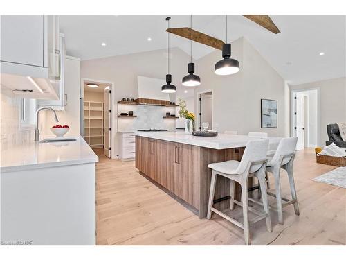 27 Maple Leaf Avenue S, Ridgeway, ON - Indoor Photo Showing Kitchen