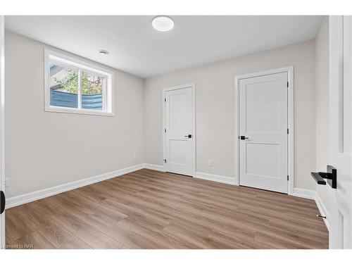 27 Maple Leaf Avenue S, Ridgeway, ON - Indoor Photo Showing Other Room