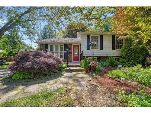 4 Fallingbrook Drive, Fonthill, ON - Outdoor With Facade