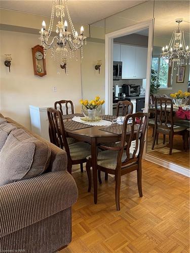 201-3364 Montrose Road, Niagara Falls, ON - Indoor Photo Showing Dining Room