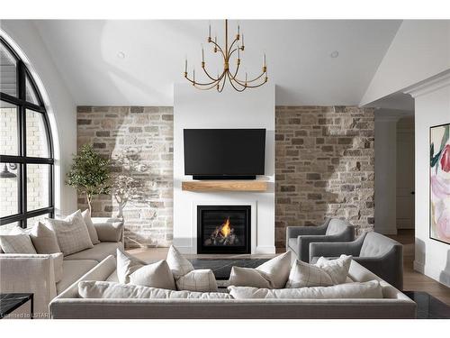 Lot 31 Foxborough Place, Thorndale, ON - Indoor Photo Showing Living Room With Fireplace