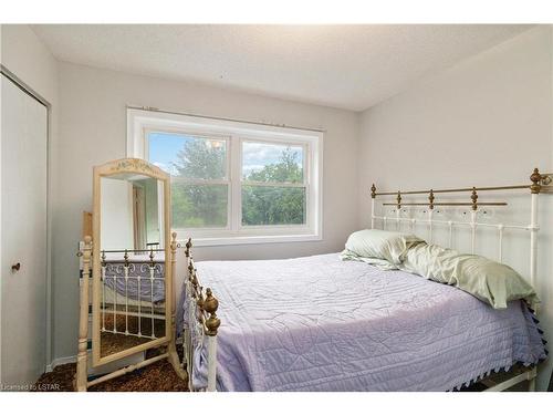 30622 Hungry Hollow Road, Arkona, ON - Indoor Photo Showing Bedroom