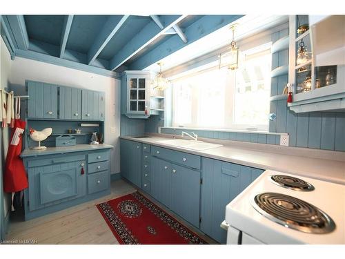 9255 Old Street Line, Blenheim, ON - Indoor Photo Showing Kitchen With Double Sink
