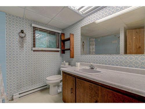 159 Harrison Place, Port Stanley, ON - Indoor Photo Showing Bathroom
