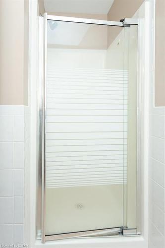 1104 Gladstone Drive, Dorchester, ON - Indoor Photo Showing Bathroom