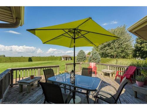 1104 Gladstone Drive, Dorchester, ON - Outdoor With Deck Patio Veranda With Exterior