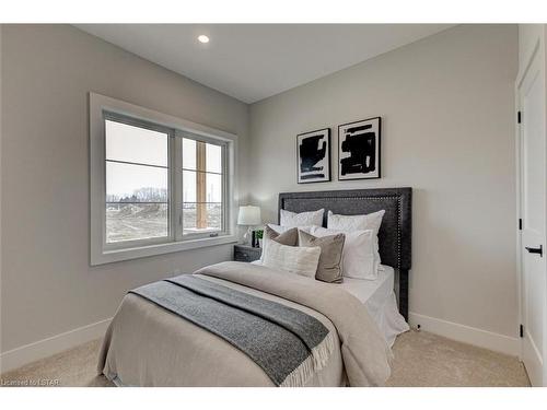 36-100 Anise Lane, Sarnia, ON - Indoor Photo Showing Bedroom