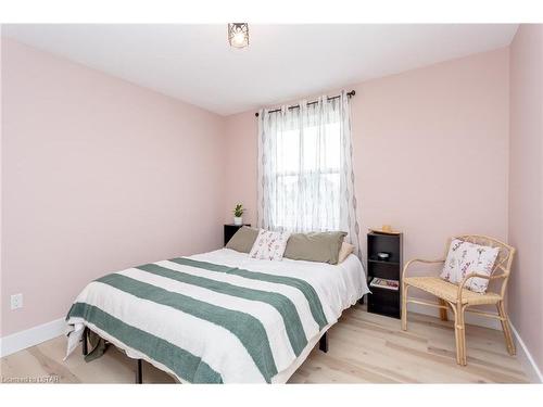 790 Elm Street, St. Thomas, ON - Indoor Photo Showing Bedroom