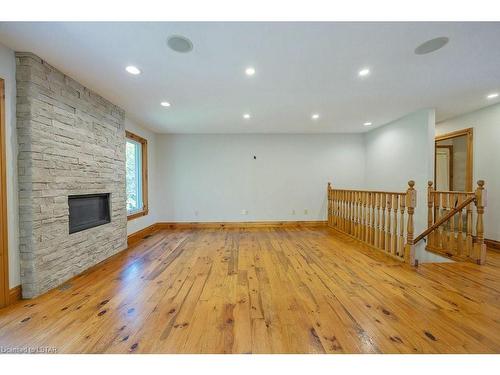 93 Axford Parkway, St. Thomas, ON - Indoor With Fireplace