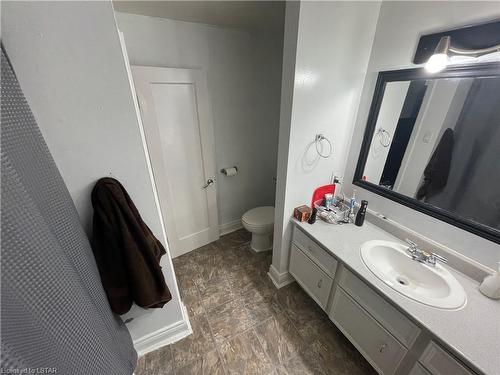 397 Edmonton Street, London, ON - Indoor Photo Showing Bathroom