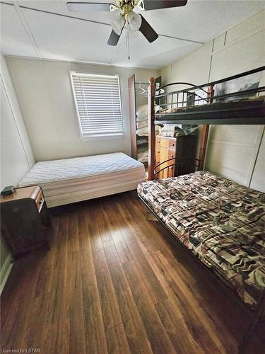 7401 Bond Road, Port Franks, ON - Indoor Photo Showing Bedroom