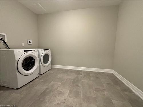 911-480 Callaway Road, London, ON - Indoor Photo Showing Laundry Room