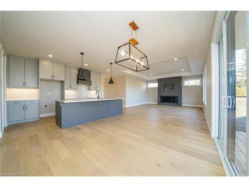 9 Spruce Crescent, Parkhill, ON - Indoor Photo Showing Kitchen