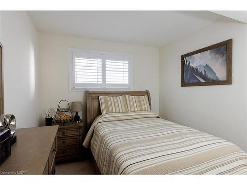 1024 Upper Thames Drive, Woodstock, ON - Indoor Photo Showing Bedroom