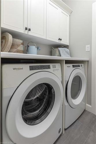39-2650 Buroak Drive, London, ON - Indoor Photo Showing Laundry Room