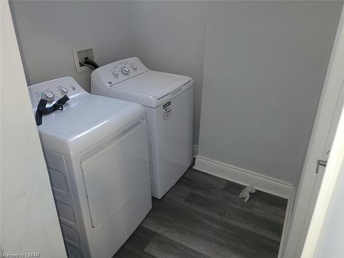 873 Lovett Street, London, ON - Indoor Photo Showing Laundry Room