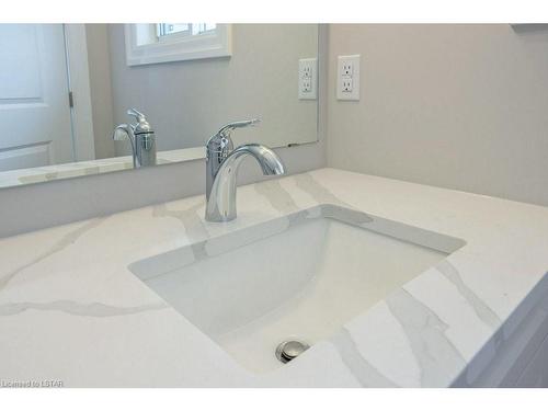 36 Cottonwood Boulevard, Aylmer, ON - Indoor Photo Showing Bathroom