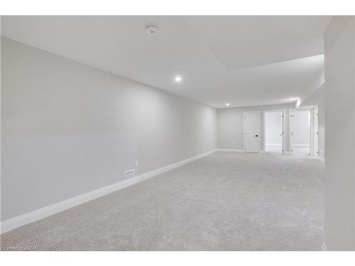140 Shirley Street, Thorndale, ON - Indoor Photo Showing Other Room