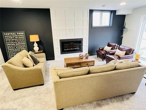 Lot 21-35 Old Course Road, St. Thomas, ON - Indoor Photo Showing Living Room With Fireplace