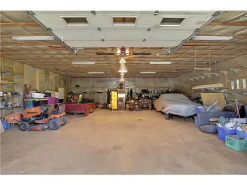434825 Zorra Line, Beachville, ON - Indoor Photo Showing Garage