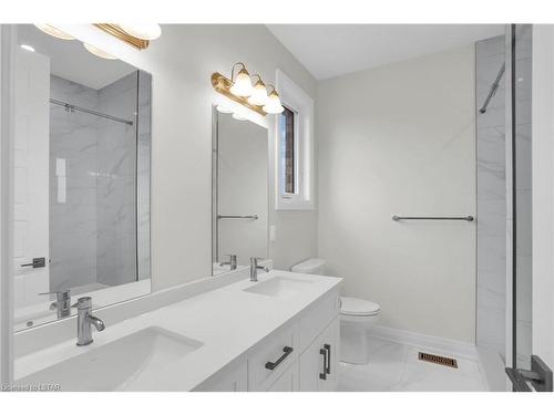 248 Leitch Street, Dutton, ON - Indoor Photo Showing Bathroom