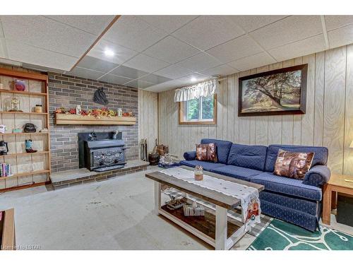33374 Queen Street, Ailsa Craig, ON - Indoor Photo Showing Living Room With Fireplace