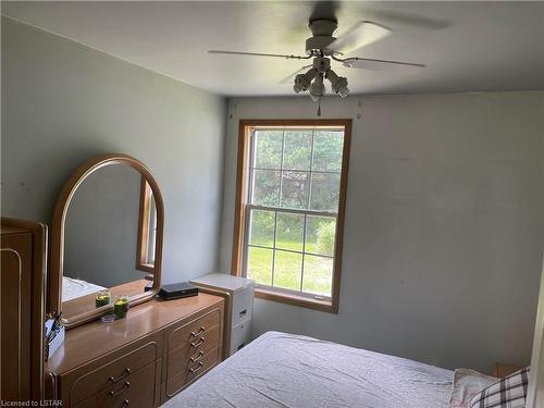 2442 Highway 520, Burk'S Falls, ON - Indoor Photo Showing Bedroom