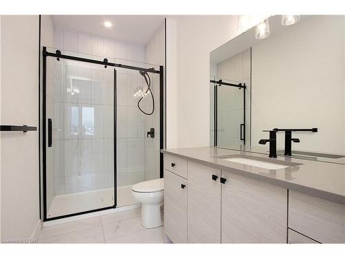 3-106 Coastal Crescent, Grand Bend, ON - Indoor Photo Showing Bathroom