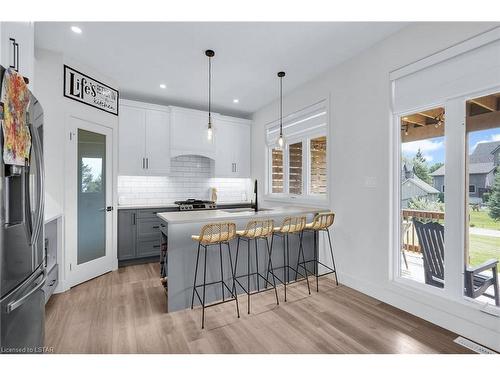 33977 Kildeer Drive, Dashwood, ON - Indoor Photo Showing Kitchen With Upgraded Kitchen