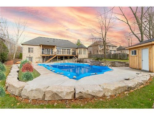 122 Northumberland Road, London, ON - Outdoor With In Ground Pool With Backyard