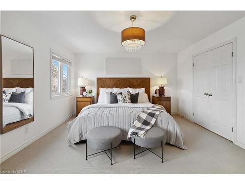 1447 Kirkpatrick Way, London, ON - Indoor Photo Showing Bedroom
