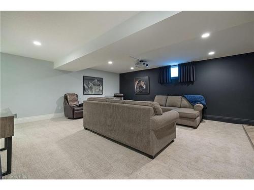 136 Woodholme Close, London, ON - Indoor Photo Showing Basement