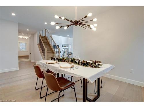 7160 Silver Creek Circle, London, ON - Indoor Photo Showing Dining Room